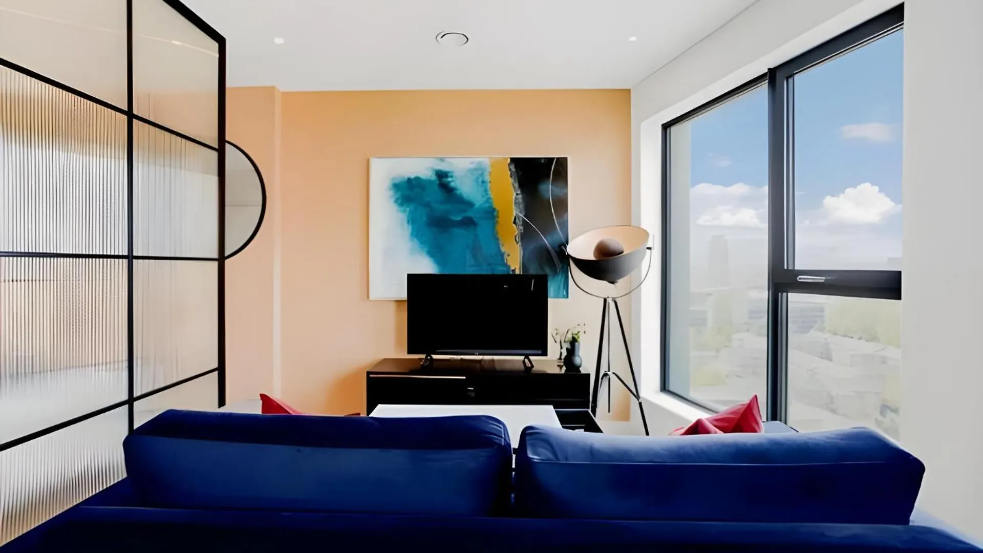 Sky Studio Near O2, Olympic Stadium Canary Wharf London Apartment