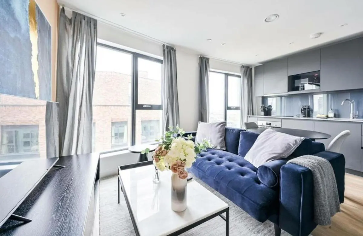 Sky Studio Near O2, Olympic Stadium Canary Wharf 런던 0*,